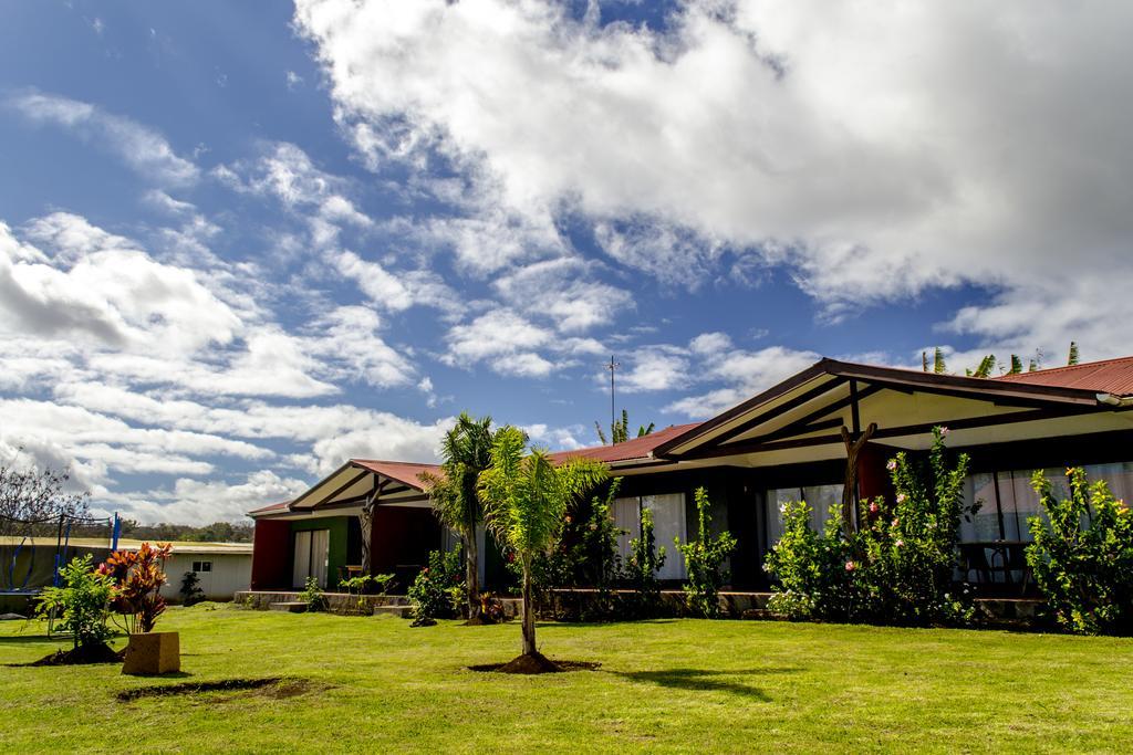 Cabanas Tautira Hanga Roa Exterior photo