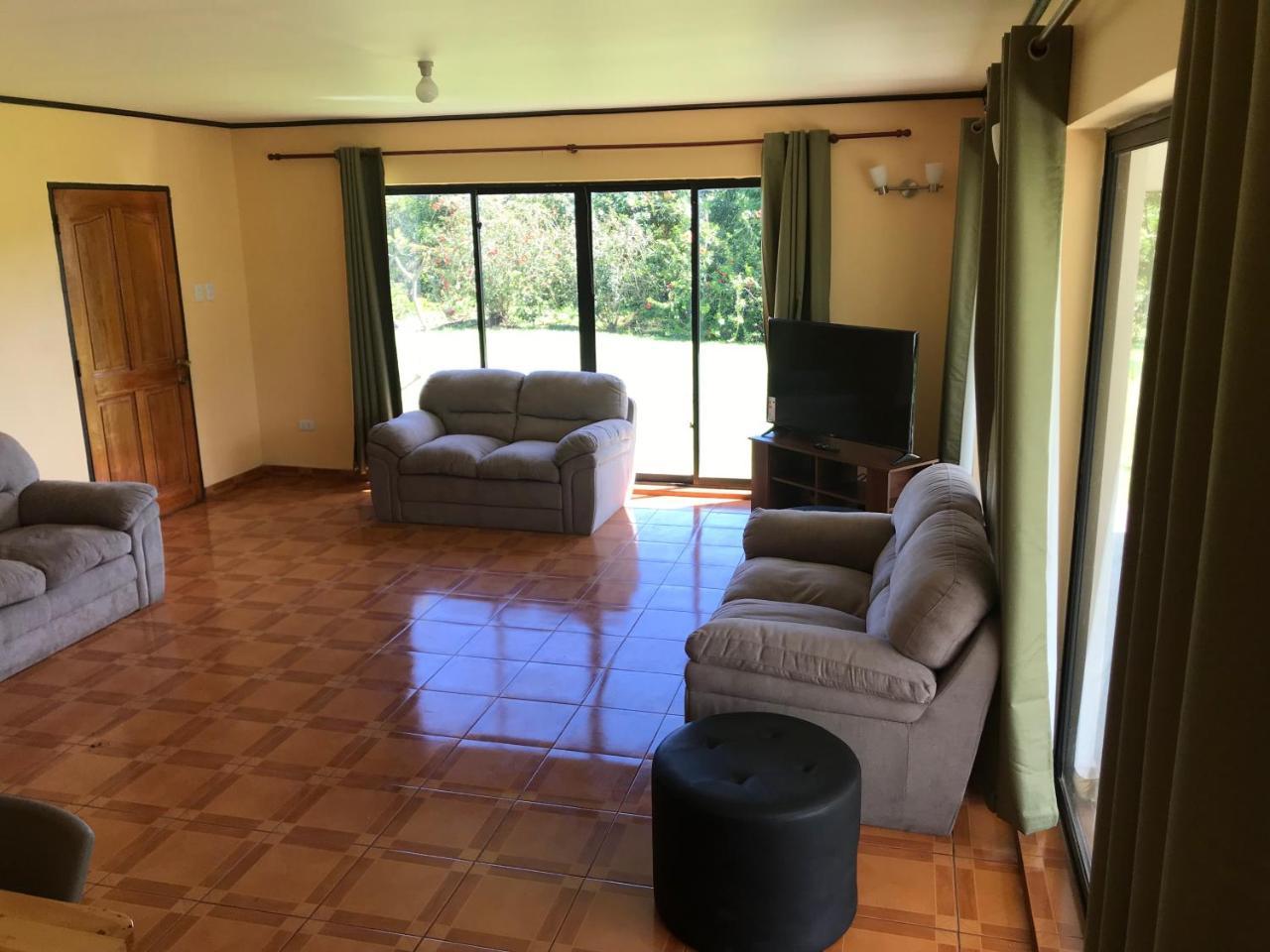 Cabanas Tautira Hanga Roa Exterior photo